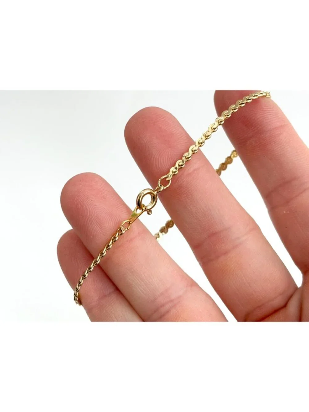 Gold Toned Serpentine Chain Minimalist 80's Vintage Bracelet